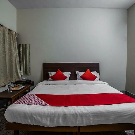 Oyo 13374 Vididhi Otel Visakhapatnam Dış mekan fotoğraf