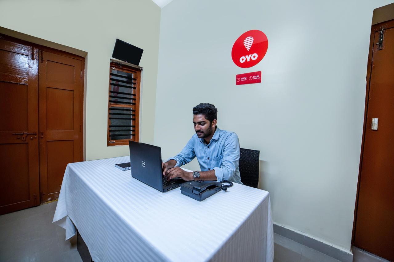 Oyo 13374 Vididhi Otel Visakhapatnam Dış mekan fotoğraf