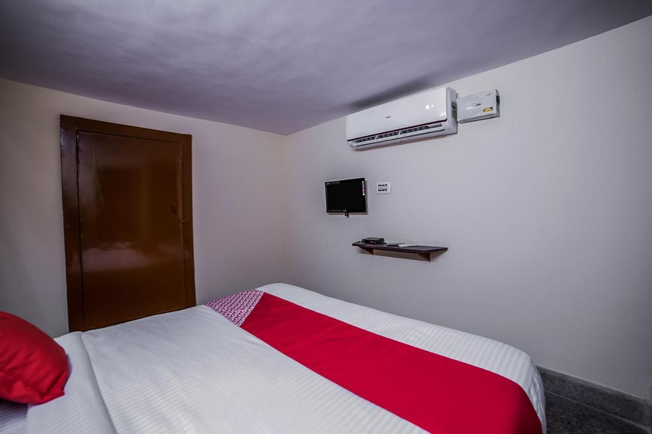 Oyo 13374 Vididhi Otel Visakhapatnam Dış mekan fotoğraf