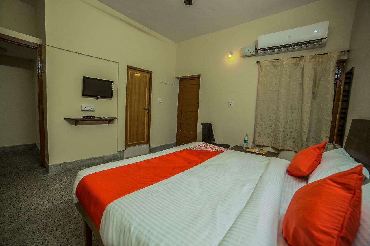 Oyo 13374 Vididhi Otel Visakhapatnam Dış mekan fotoğraf