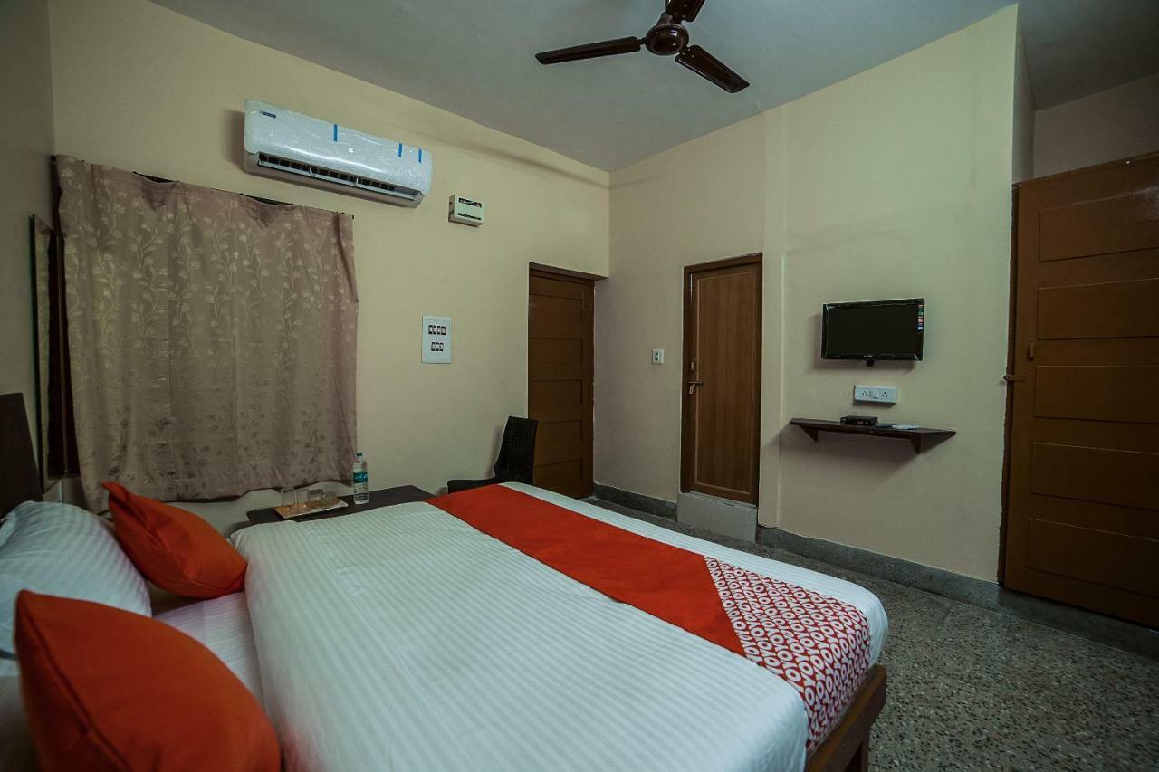 Oyo 13374 Vididhi Otel Visakhapatnam Dış mekan fotoğraf